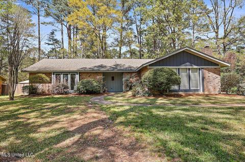 107 Park Ln, Brandon, MS 39047 photo 1