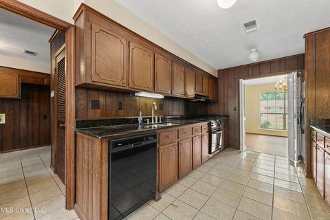 504 Mockingbird Dr, Long Beach, MS 39560 photo 10