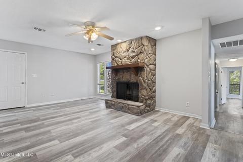 5579 E Diamondhead Dr, Diamondhead, MS 39525 photo 10
