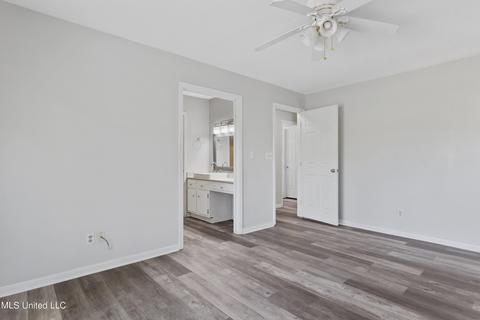 5579 E Diamondhead Dr, Diamondhead, MS 39525 photo 18