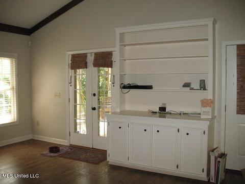 925 Newland St, Jackson, MS 39211 photo 14