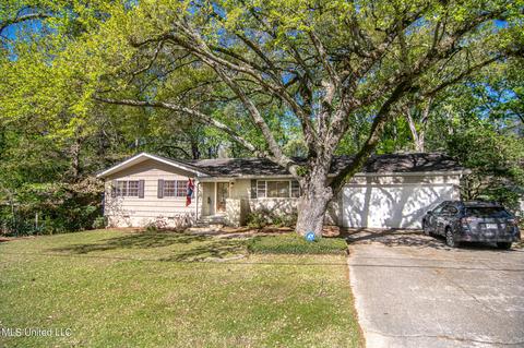4425 Hickory Ridge Rd, Jackson, MS 39211 photo 2