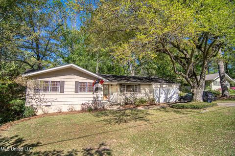 4425 Hickory Ridge Rd, Jackson, MS 39211 photo 1