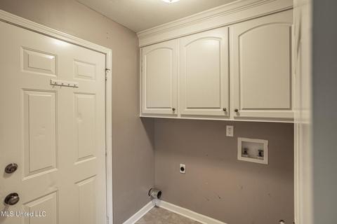 302 Big Oak Dr, Florence, MS 39073 photo 8