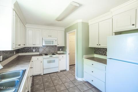 302 Big Oak Dr, Florence, MS 39073 photo 7