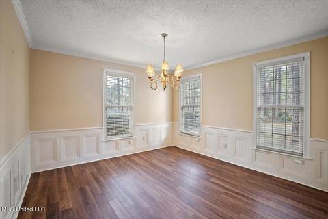 1545 Northlake Dr, Jackson, MS 39211 photo 4