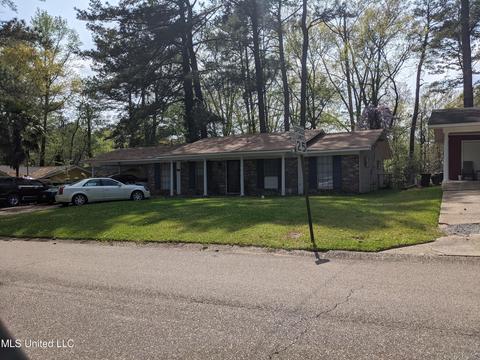 3045 Fleetwood Dr, Jackson, MS 39212 photo 1