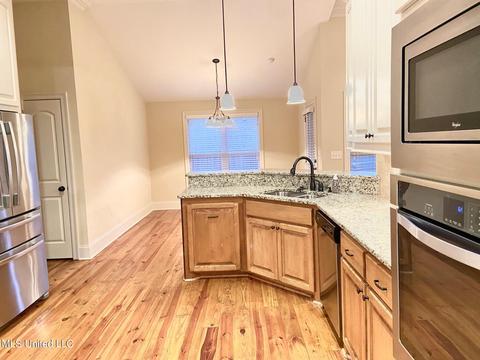 521 Springhill Xing, Brandon, MS 39047 photo 17