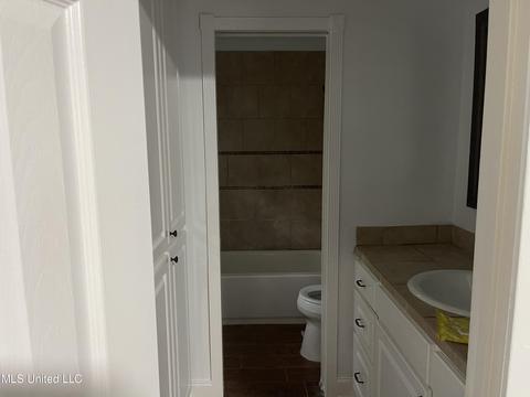 5922 Whitehill Dr, Jackson, MS 39206 photo 3
