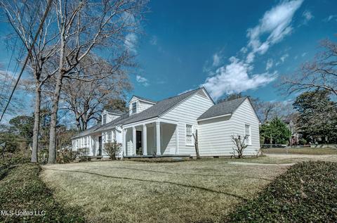 1516 Ivy St, Jackson, MS 39202 photo 1