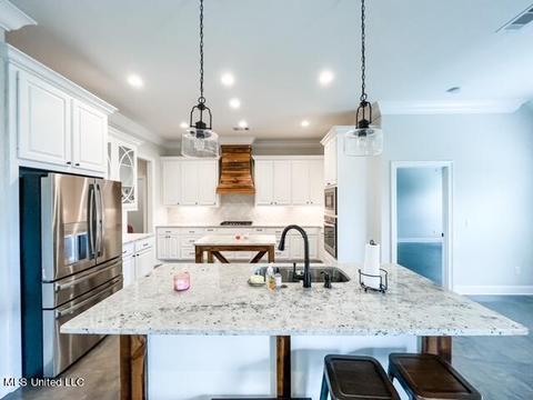 214 Warwick Dr, Brandon, MS 39042 photo 4