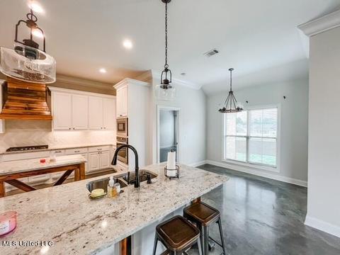 214 Warwick Dr, Brandon, MS 39042 photo 5