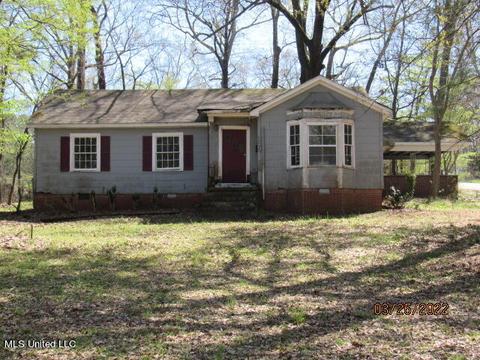 349 Colonial Dr, Jackson, MS 39204 photo 1