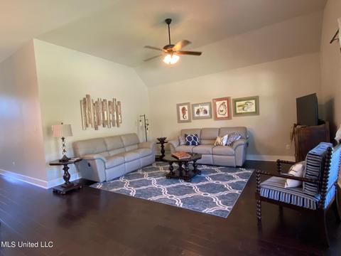 3963 David Ln, Biloxi, MS 39532 photo 2