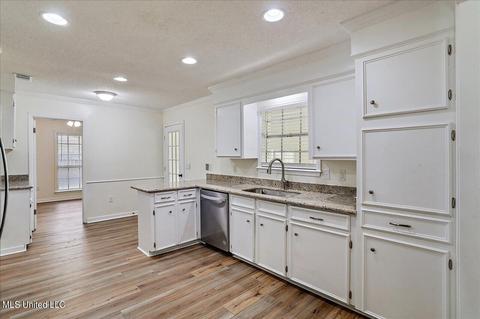 103 Elm Trl, Brandon, MS 39047 photo 9
