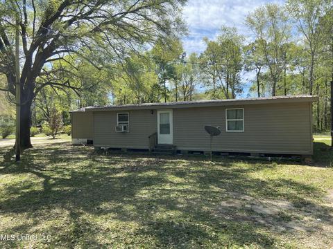 132 Megs Rd, Lucedale, MS 39452 photo 3