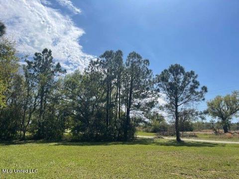 128 Markham Dr, Long Beach, MS 39560 photo 1