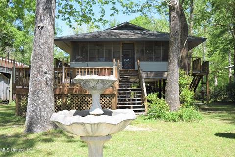 112 Plum Bluff Dr, Lucedale, MS 39452 photo 2