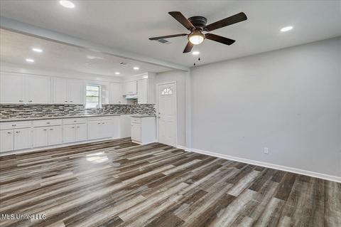 1018 Maria Dr, Jackson, MS 39204 photo 9