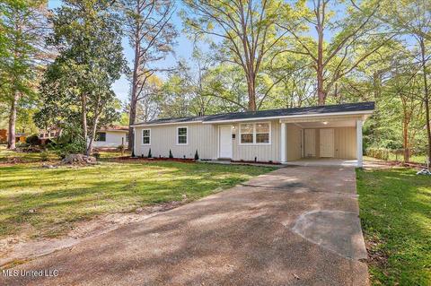 1018 Maria Dr, Jackson, MS 39204 photo 2