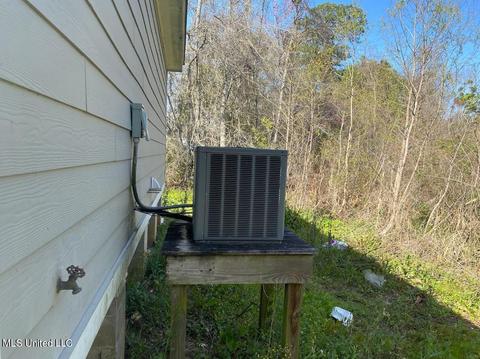 4430 Stauter Street St, Moss Point, MS 39563 photo 2