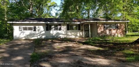 3215 Woodview Drive Dr, Jackson, MS 39212 photo 1