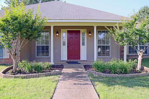 123 Appleridge Dr, Brandon, MS 39047 photo 2