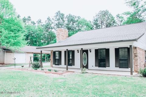 7409 Laetner Dr, Moss Point, MS 39562 photo 3