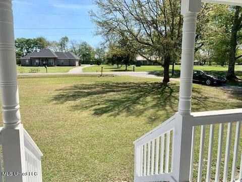 21033 Snow Rd, Moss Point, MS 39562 photo 3