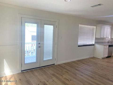21033 Snow Rd, Moss Point, MS 39562 photo 11