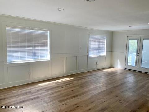 21033 Snow Rd, Moss Point, MS 39562 photo 10