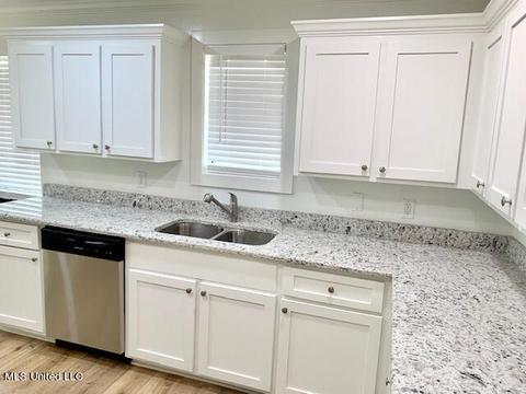 21033 Snow Rd, Moss Point, MS 39562 photo 15