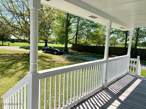 21033 Snow Rd, Moss Point, MS 39562 photo 5