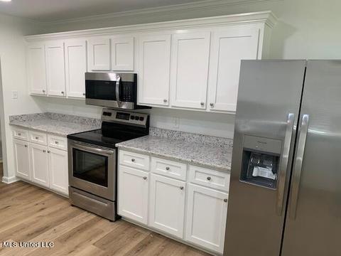 21033 Snow Rd, Moss Point, MS 39562 photo 16