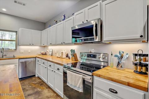 141 Cedar St, Florence, MS 39073 photo 14