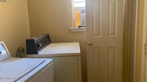 963 Chastain Dr, Jackson, MS 39206 photo 8