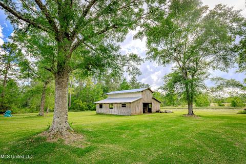 19087 Peterson Rd, Saucier, MS 39574 photo 3