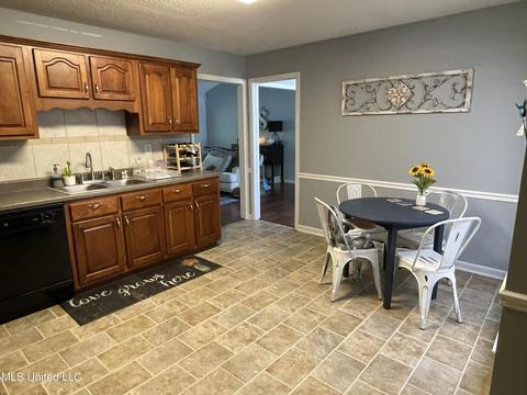 7556 Bear Cove Cv, Walls, MS 38680 photo 7