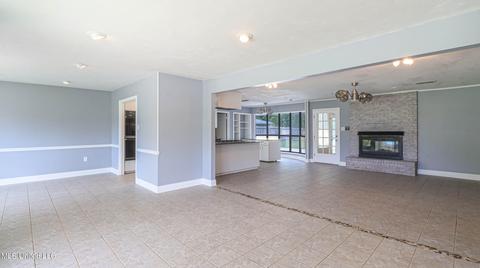 1102 Hickory Dr, Long Beach, MS 39560 photo 8