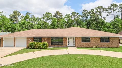 1102 Hickory Dr, Long Beach, MS 39560 photo 1