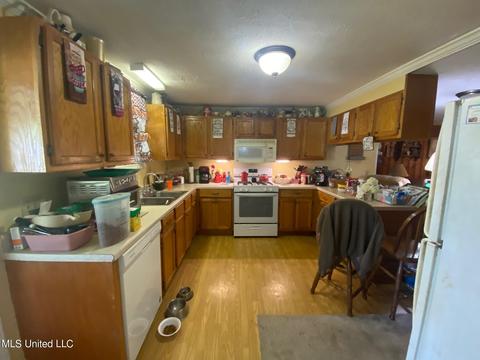 1539 Monterey Rd, Florence, MS 39073 photo 4