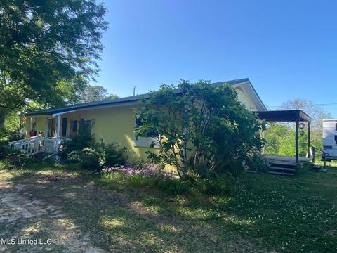 1539 Monterey Rd, Florence, MS 39073 photo 2