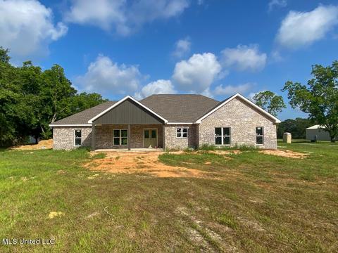 21477 Williamsburg Ln, Moss Point, MS 39562 photo 1