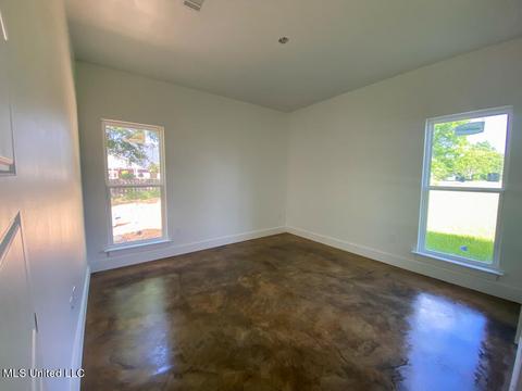 21477 Williamsburg Ln, Moss Point, MS 39562 photo 14