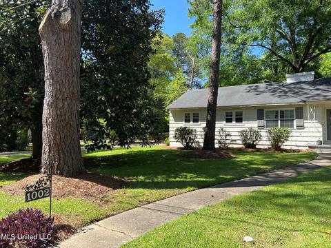 1002 Cedar Hill Dr, Jackson, MS 39206 photo 2