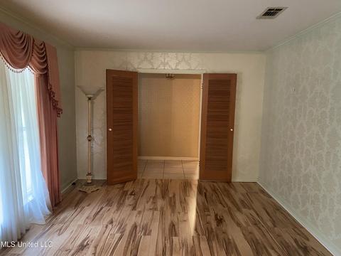 5107 Ridgewood Dr, Moss Point, MS 39563 photo 6