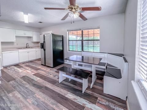 201 Palmyra St, Long Beach, MS 39560 photo 7