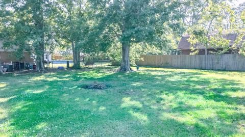 201 Palmyra St, Long Beach, MS 39560 photo 4