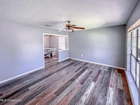201 Palmyra St, Long Beach, MS 39560 photo 6