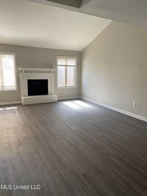 28 Park Crest Pl, Jackson, MS 39211 photo 5